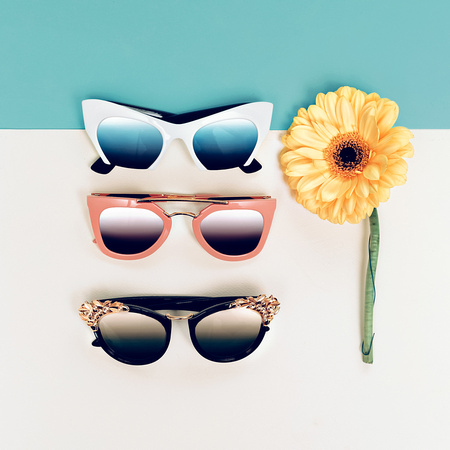 Set trendy sunglasses. choice of the season. fashion style